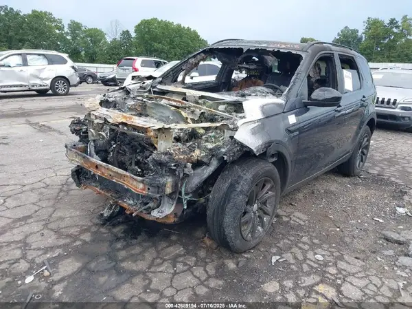 SALCR2BG5HH648318 2017 LAND ROVER DISCOVERY SPORT - Image 2