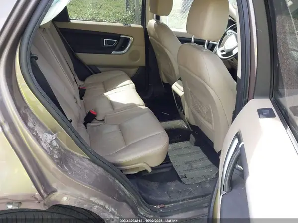 SALCR2BG5HH682064 2017 LAND ROVER DISCOVERY SPORT - Image 8