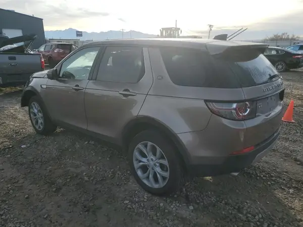 SALCR2BG5HH705746 2017 LAND ROVER DISCOVERY - Image 2