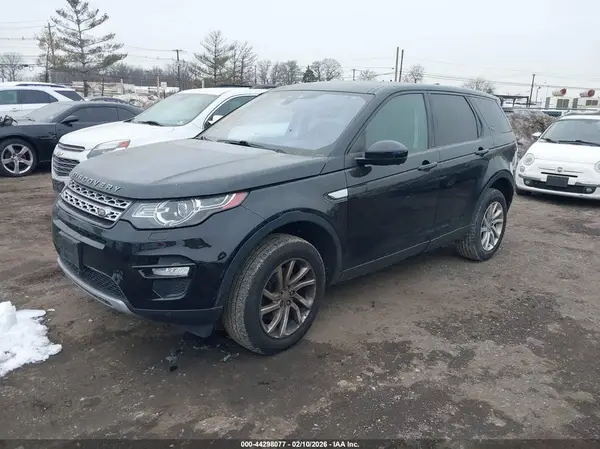 SALCR2BG8HH637751 2017 LAND ROVER DISCOVERY SPORT - Image 2