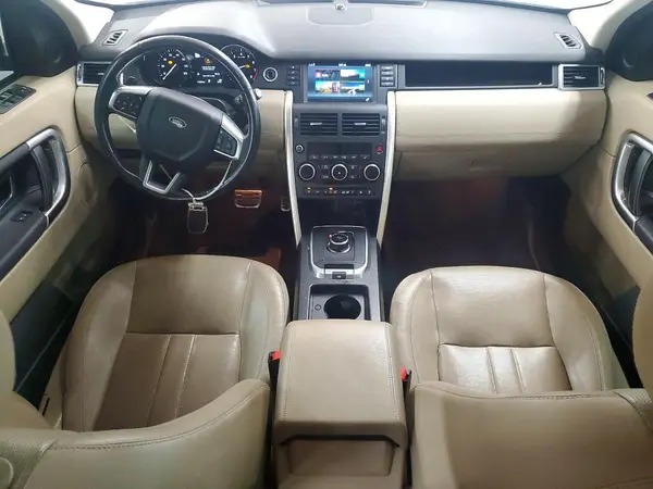 SALCR2BG8HH643372 2017 LAND ROVER DISCOVERY - Image 8