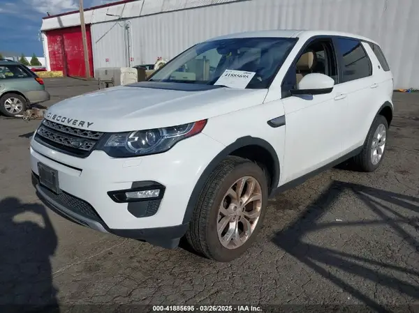 SALCR2BG8HH701206 2017 LAND ROVER DISCOVERY SPORT - Image 2