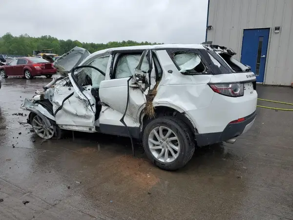 SALCR2RX3JH743519 2018 LAND ROVER DISCOVERY - Image 2