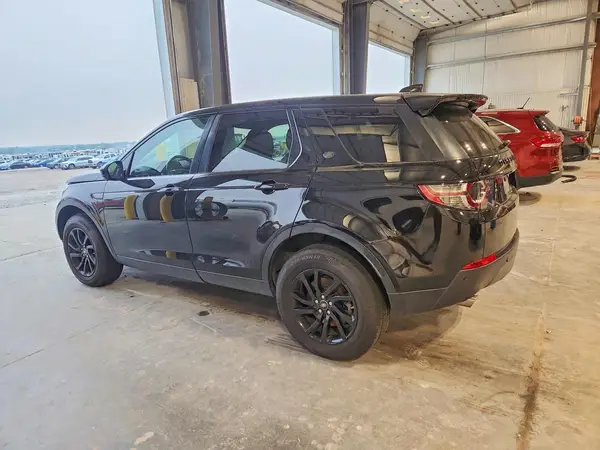 SALCR2RX5JH769880 2018 LAND ROVER DISCOVERY - Image 2