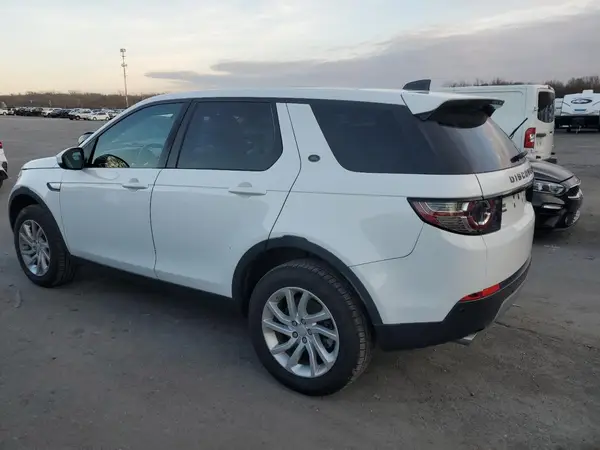 SALCR2RX7JH747573 2018 LAND ROVER DISCOVERY - Image 2
