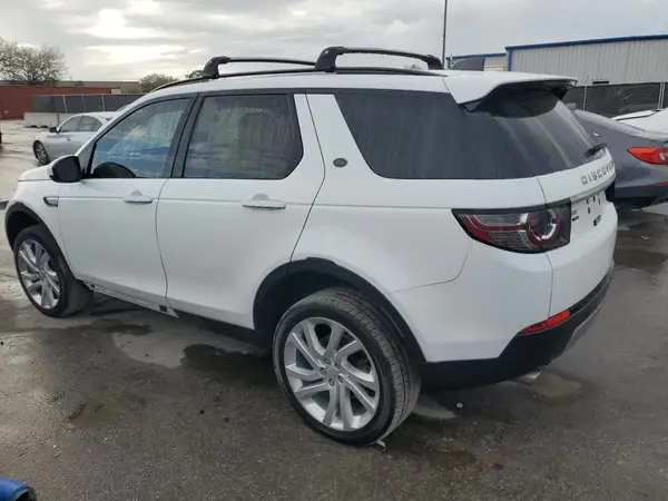 SALCT2BG1HH667305 2017 LAND ROVER DISCOVERY - Image 2