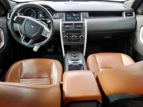 SALCT2BG8HH700171 2017 LAND ROVER DISCOVERY - Image 8