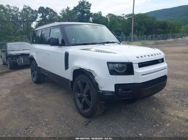 SALE27EU4S2400695 2025 LAND ROVER DEFENDER - Image 1