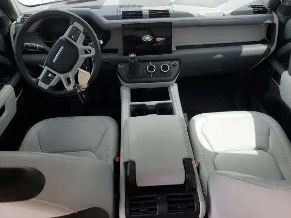 SALE27EU7S2419404 2025 LAND ROVER DEFENDER - Image 8