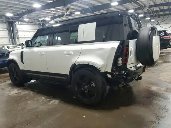 SALE27EU9S2411448 2025 LAND ROVER DEFENDER - Image 2