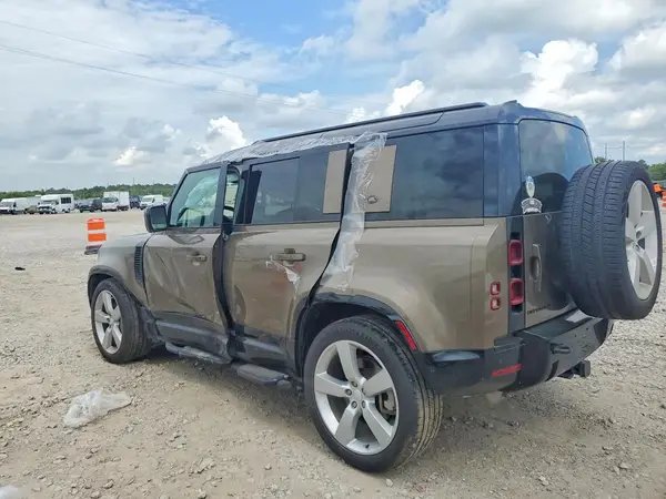 SALE27EUXR2301812 2024 LAND ROVER DEFENDER - Image 2