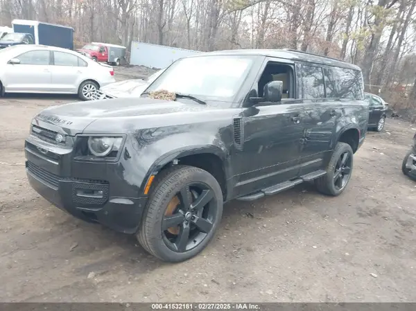 SALE2FEU3S2385830 2025 LAND ROVER DEFENDER - Image 2