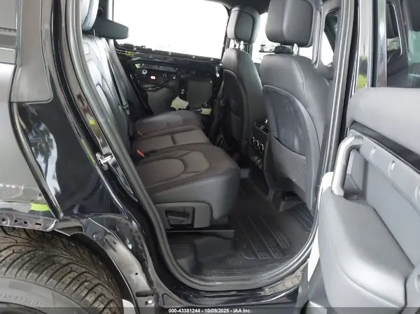 SALE2FEU7P2186514 2023 LAND ROVER DEFENDER - Image 8