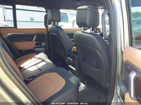 SALE2FEU8R2320398 2024 LAND ROVER DEFENDER - Image 8