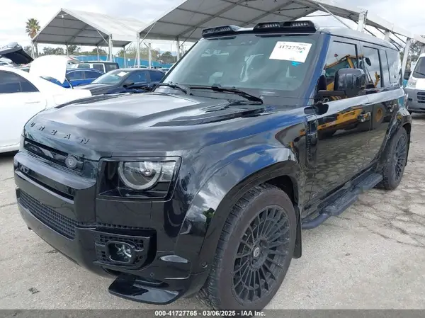 SALEBEEE2R2261593 2024 LAND ROVER DEFENDER - Image 2