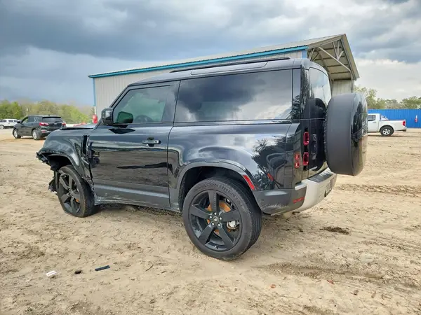 SALEJ6EX2R2334049 2024 LAND ROVER DEFENDER - Image 2