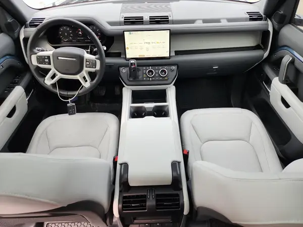 SALEJ7EU3S2403672 2025 LAND ROVER DEFENDER - Image 8