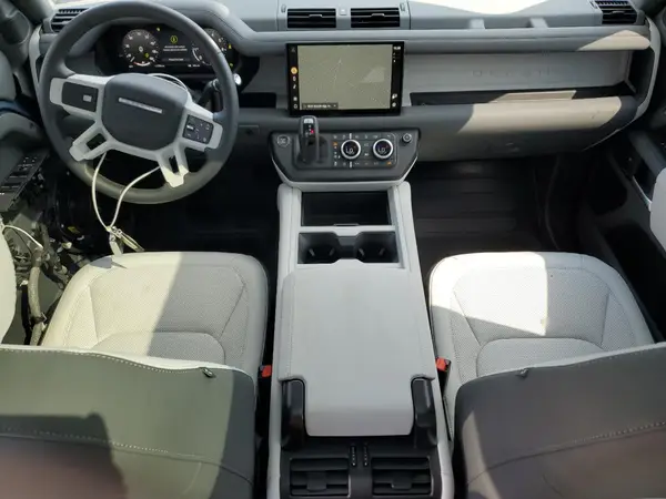 SALEJ7EU7S2393969 2025 LAND ROVER DEFENDER - Image 8