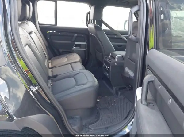 SALEJ7EX0P2234048 2023 LAND ROVER DEFENDER - Image 8