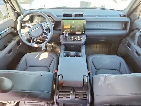 SALEJ7EX1T2500476 2026 LAND ROVER DEFENDER - Image 8