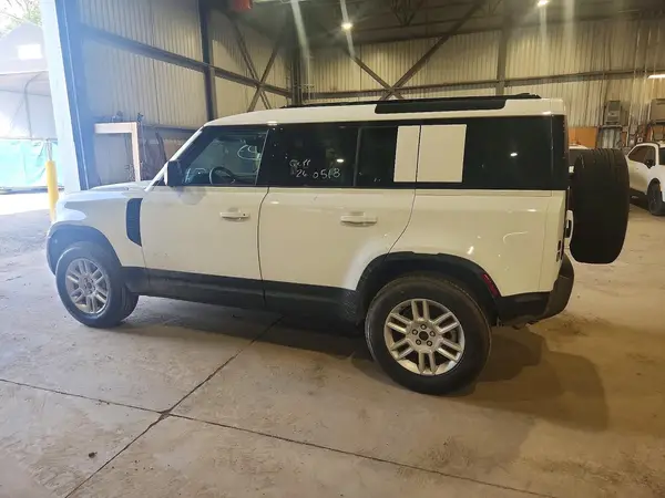 SALEJ7EX3T2521068 2026 LAND ROVER DEFENDER - Image 2