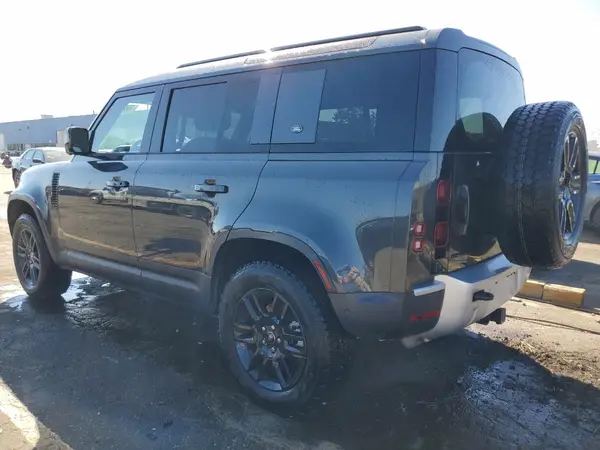 SALEJ7EX4R2286317 2024 LAND ROVER DEFENDER - Image 2