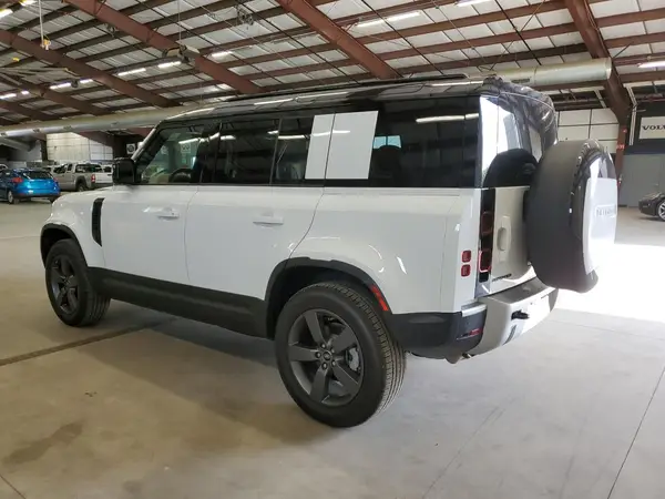 SALEJ7EX4S2396628 2025 LAND ROVER DEFENDER - Image 2