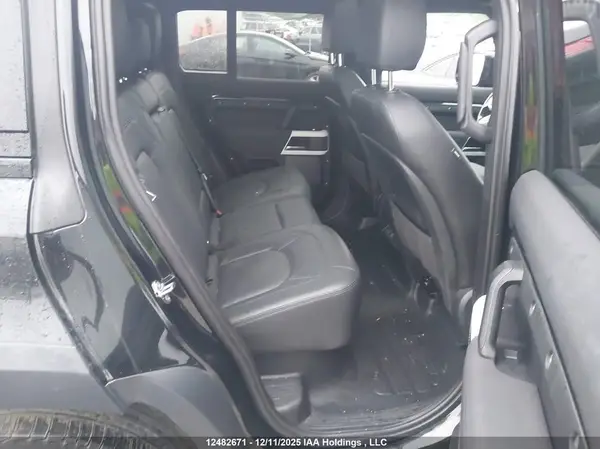SALEJ7EX6P2136349 2023 LAND ROVER DEFENDER - Image 8