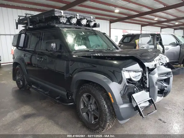 SALEJ7EX6P2137517 2023 LAND ROVER DEFENDER - Image 1