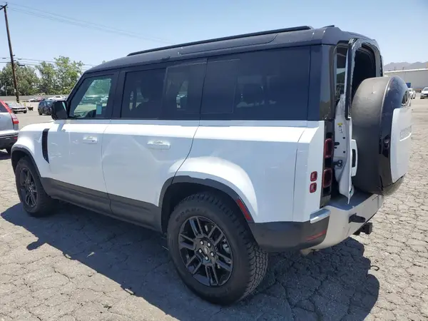 SALEJ7EX6S2357720 2025 LAND ROVER DEFENDER - Image 2