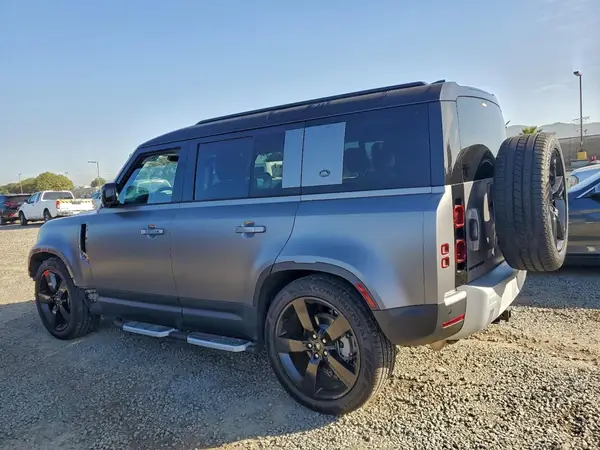 SALEJ7EX7R2262089 2024 LAND ROVER DEFENDER - Image 2