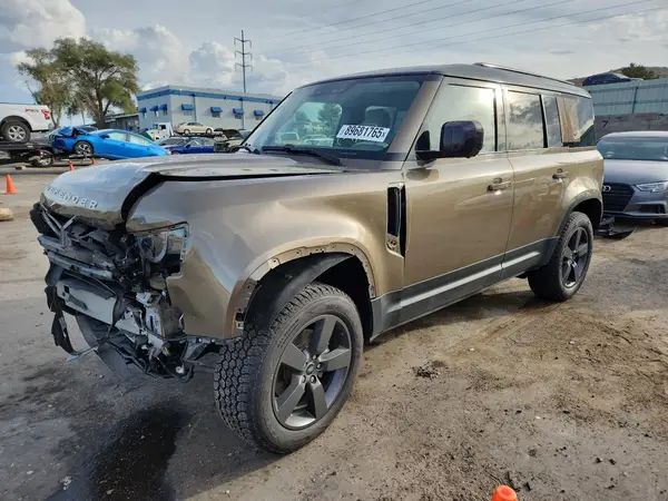 SALEJ7EX7R2340726 2024 LAND ROVER DEFENDER - Image 1