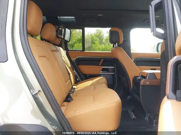 SALEJ7EX7R2356571 2024 LAND ROVER DEFENDER - Image 8