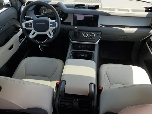 SALEJ7EX8R2313275 2024 LAND ROVER DEFENDER - Image 8