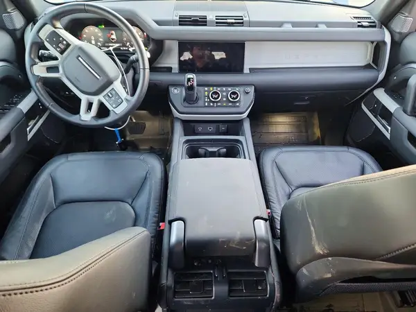SALEJ7EX9R2339805 2024 LAND ROVER DEFENDER - Image 8