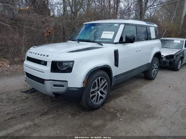 SALEJ7EX9S2383812 2025 LAND ROVER DEFENDER - Image 2
