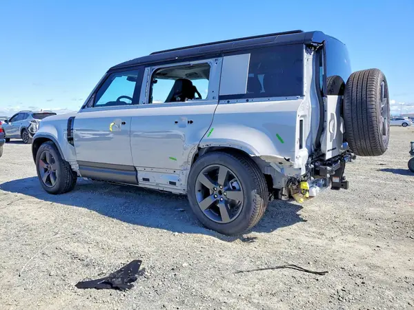SALEJ7EX9T2487573 2026 LAND ROVER DEFENDER - Image 2