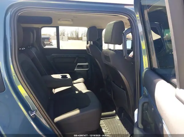 SALEJ7RX0M2036642 2021 LAND ROVER DEFENDER - Image 8