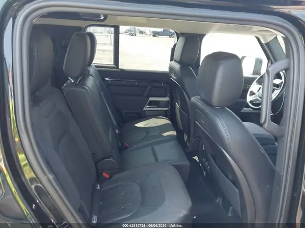 SALEJEEX0L2015668 2020 LAND ROVER DEFENDER - Image 8