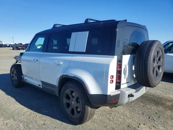 SALEJEEX3S2412998 2025 LAND ROVER DEFENDER - Image 2