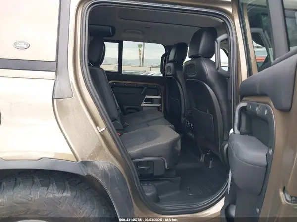 SALEJEEX4L2018959 2020 LAND ROVER DEFENDER - Image 8