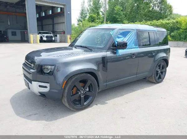 SALEJEEX4R2313844 2024 LAND ROVER DEFENDER - Image 2