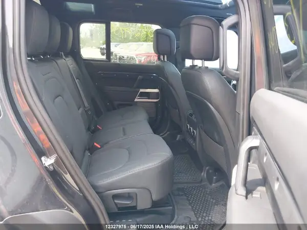 SALEJEEX4R2313844 2024 LAND ROVER DEFENDER - Image 8