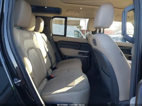 SALEJEEX8L2018480 2020 LAND ROVER DEFENDER - Image 8