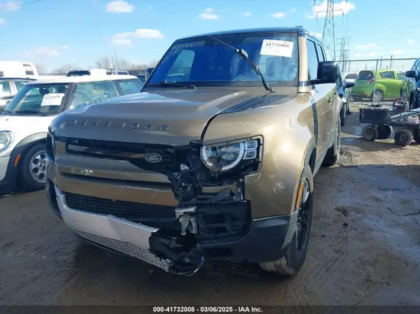 SALEJERX5M2041372 2021 LAND ROVER DEFENDER - Image 2