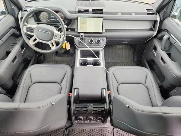 SALEJFFU2S2406524 2025 LAND ROVER DEFENDER - Image 8