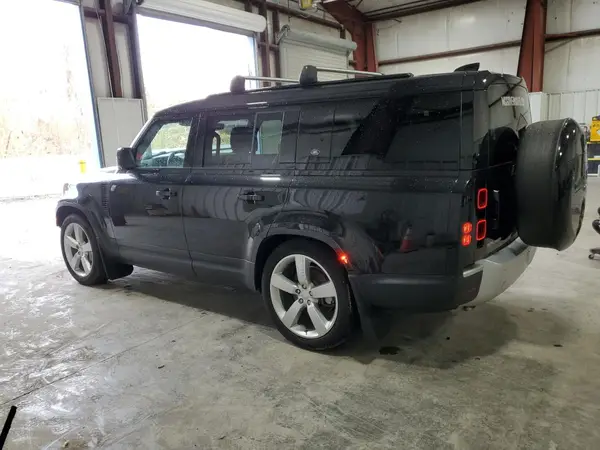SALEJFFU9R2333128 2024 LAND ROVER DEFENDER - Image 2