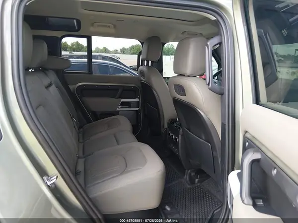 SALEP7RUXM2048060 2021 LAND ROVER DEFENDER - Image 8