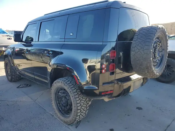 SALEPEEU3L2006077 2020 LAND ROVER DEFENDER - Image 2