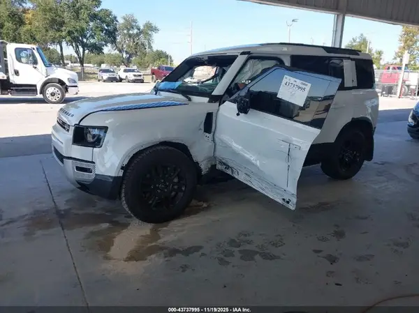SALEPEEU6P2185706 2023 LAND ROVER DEFENDER - Image 2
